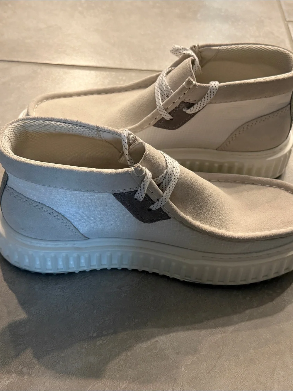 Clarks lightweight chukka